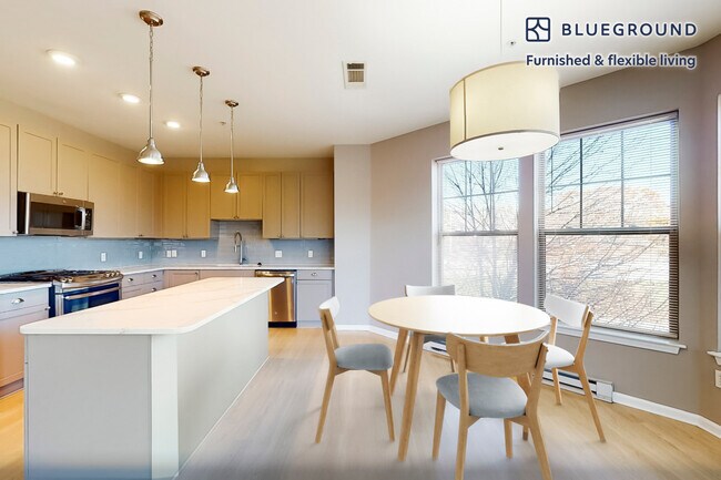 160 Boylston St Unidad SI FL2-ID6613A