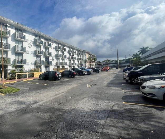 Building Photo - 16450 NW 2nd Ave Unit 218