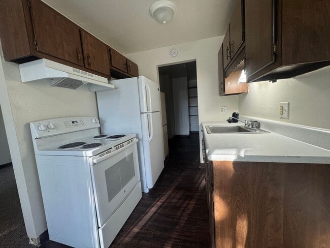 Photo - TIKI - 4563-4569 Croftshire Dr. Unit 4567