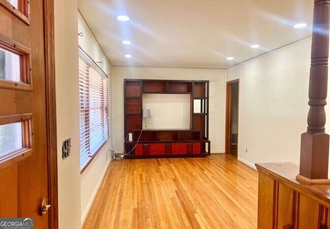 Photo - 2560 Wood Valley Dr