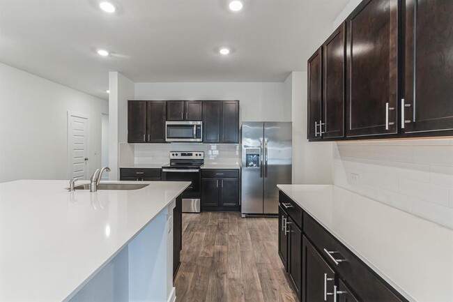 Photo - 309 Pedernales Ln