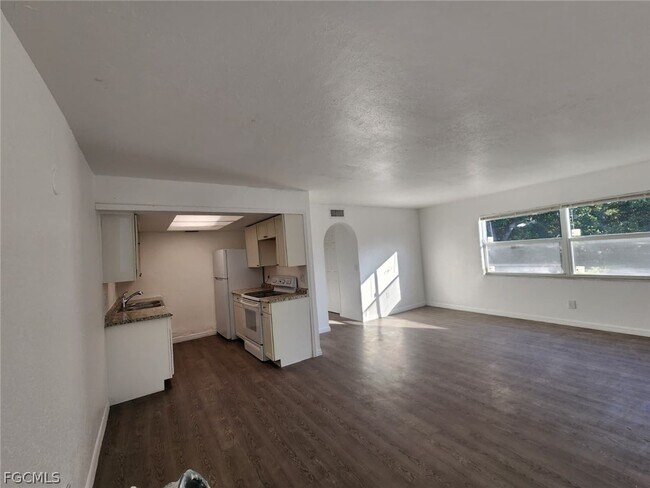 Photo - 1919 Lillie St