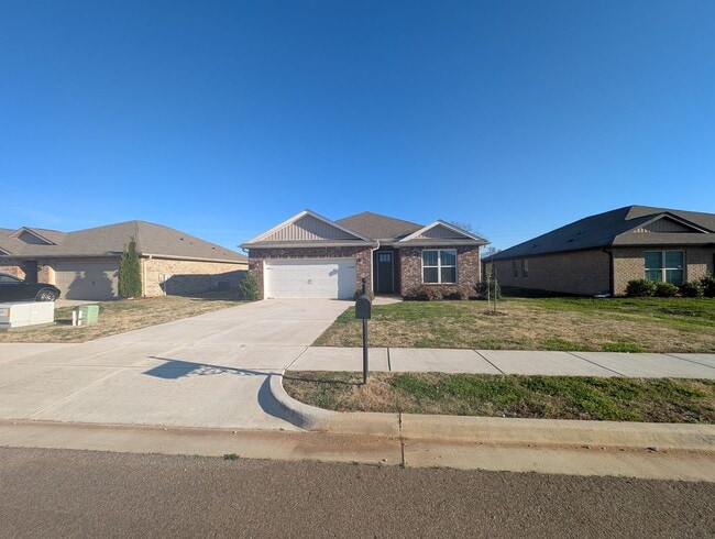 Building Photo - 244 Abercorn Dr