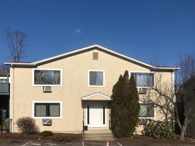 Building Photo - 60 Plainfield Ave Unit 12 Rental