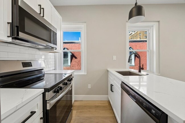 Photo - 6150 W Columbia Ave