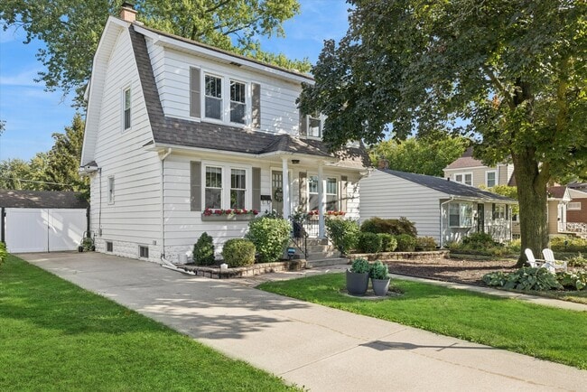 Building Photo - 235 Oakland Grove