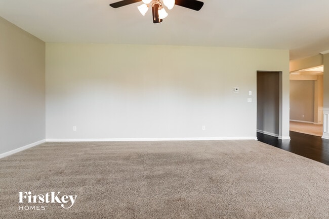 Photo - 285 Madison Grace Ave