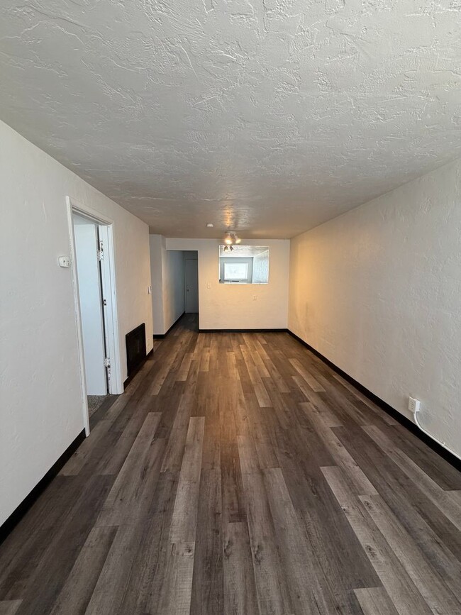Photo - 928 W Ruby St Unidad 928ru - C
