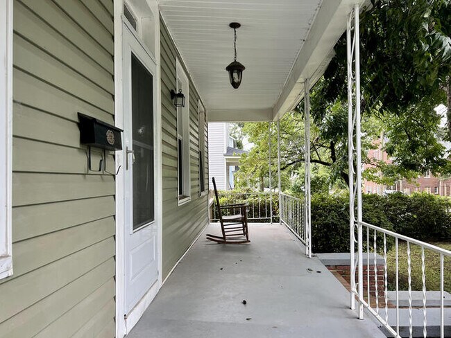 Photo - 500 Georgia St