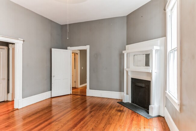 Photo - 2114 Lincoln St