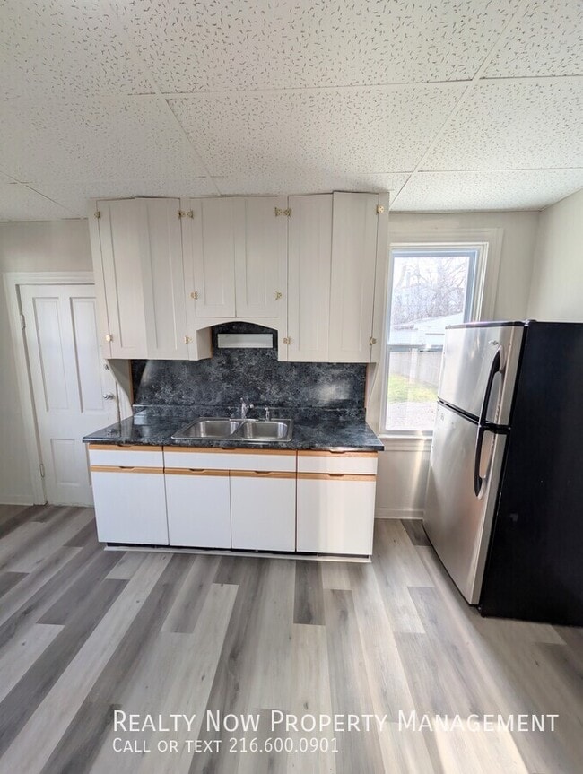 Photo - 7501 Berry Ave Unit 1