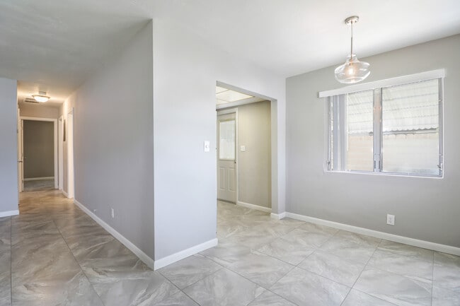 Photo - Charming 2Bedroom 2Bath Fully Renovated !