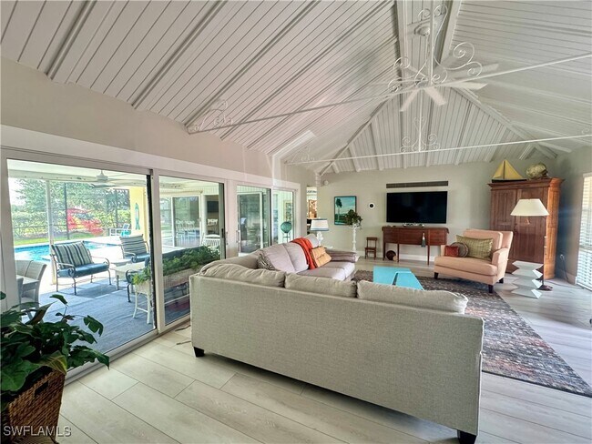 Photo - 1249 Fruitland Ave