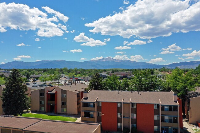 Photo - Greentree Village