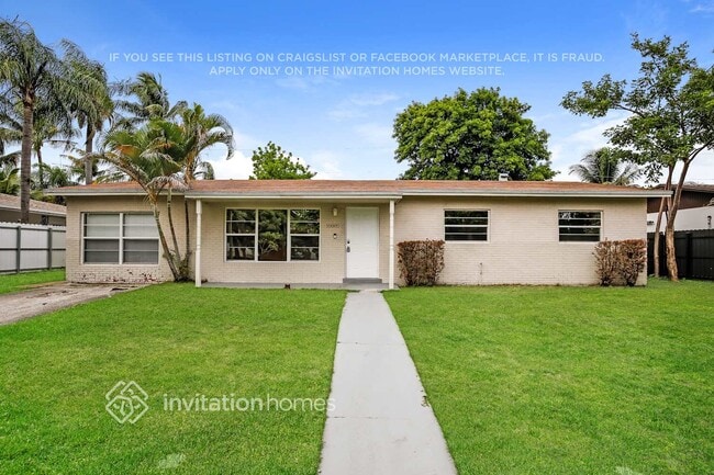 Building Photo - 10005 SW 166th St Rental