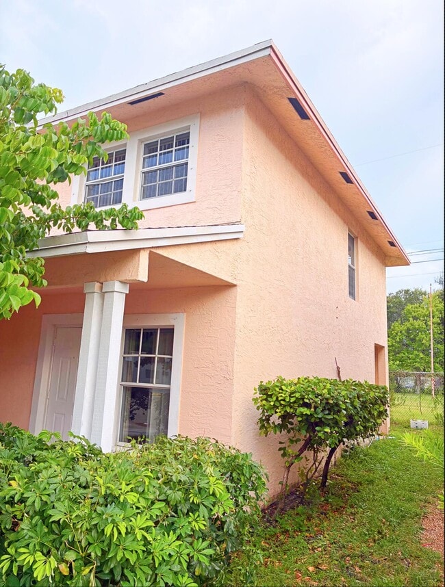 Photo - 647 Latona Ave