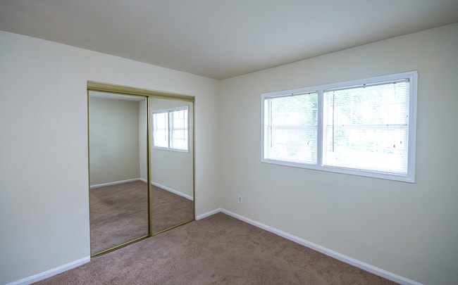 Bedroom - Dodson Courtyard