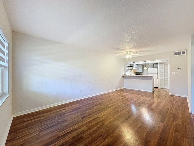 Photo - 8302 Bardmoor Blvd Unit 103