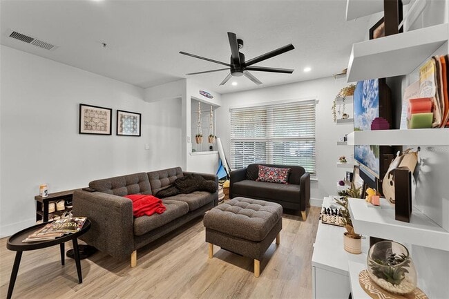 Photo - 109 Reserve Cir Unit 105