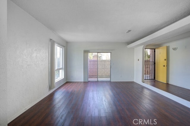 Photo - 2232 S Sycamore Ave Unidad 1