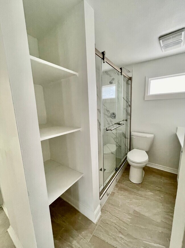 Photo - 9305 River Ln