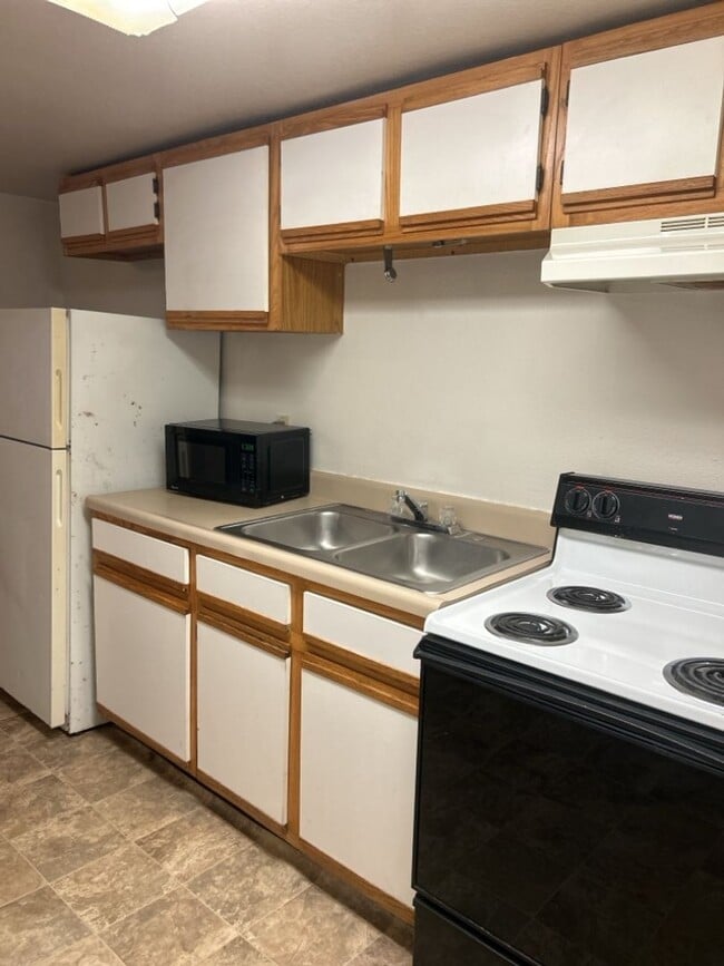 Photo - Oread Apartments