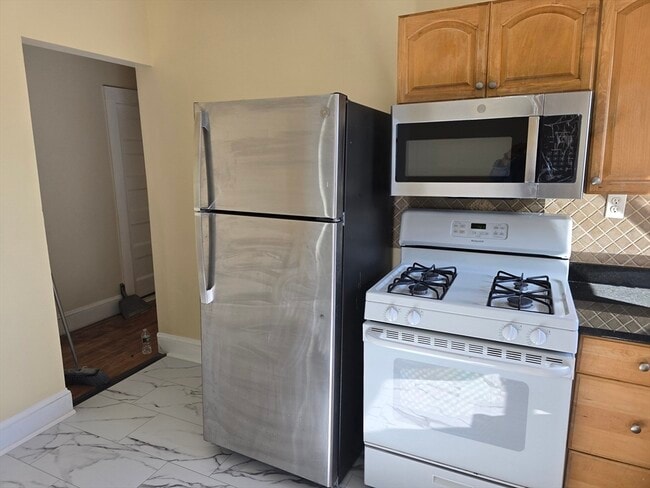 Photo - 349 Hollis St Unit 3