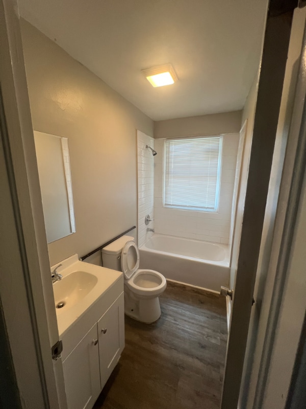 Photo - 2101 Montclair Ave Unit 3