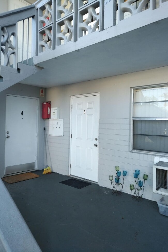 Building Photo - 126 Cleveland St Unit 3 Rental