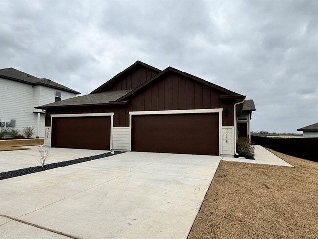 Building Photo - 775 Staglin St