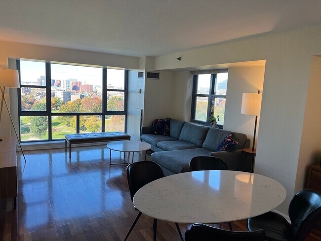 Building Photo - 170 Tremont St Unit 1501 Rental