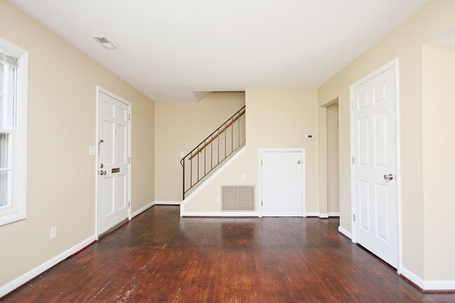 Photo - Student-Friendly Fry's Spring Duplex Near UVA