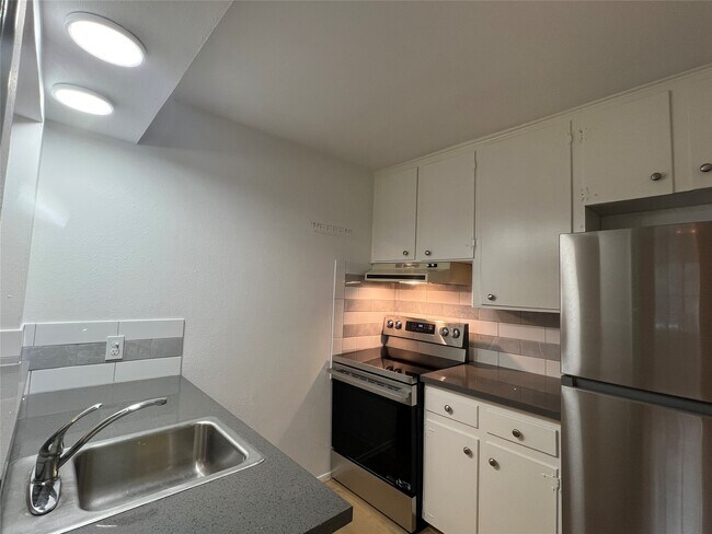 5216 Arboles Dr Unit 9