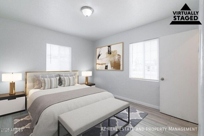 Photo - 1628 E Granada Rd