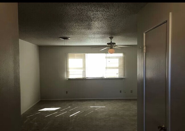 Photo - 3 Bedrooom 2 bath