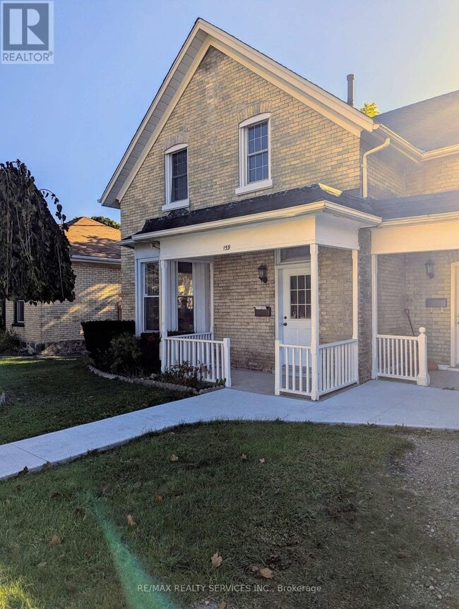 Photo - 159 Wellington St