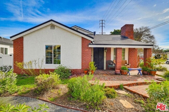2200 Easy Ave