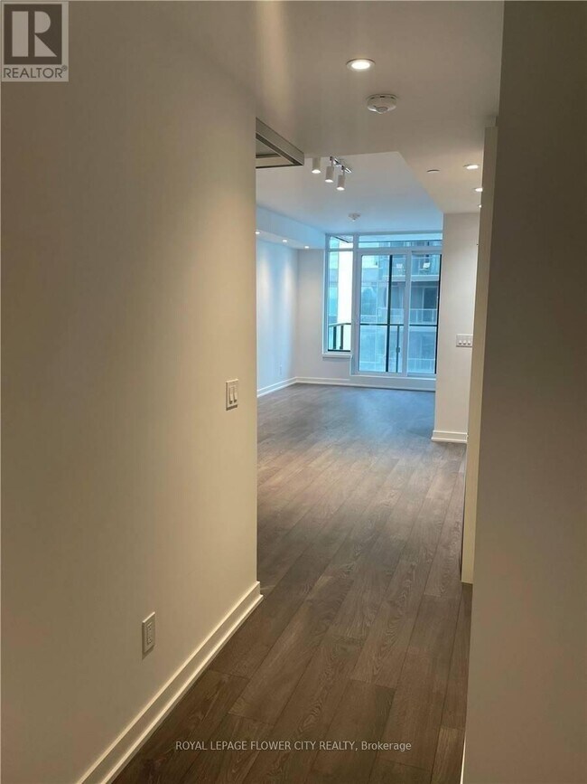Photo - 1928 Lake Shore Blvd W Unit 1805