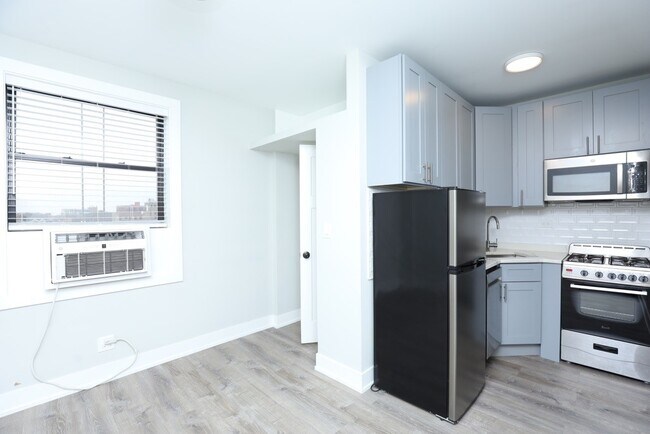 Photo - 545 W Belmont Unit F7