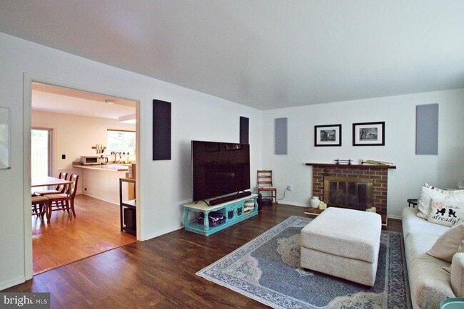 Photo - 1450 Greenmont Ct