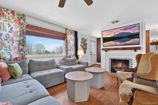 Photo - 49 Clover Hill Dr