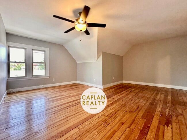 Building Photo - 396 Whalley Ave Unit C Rental