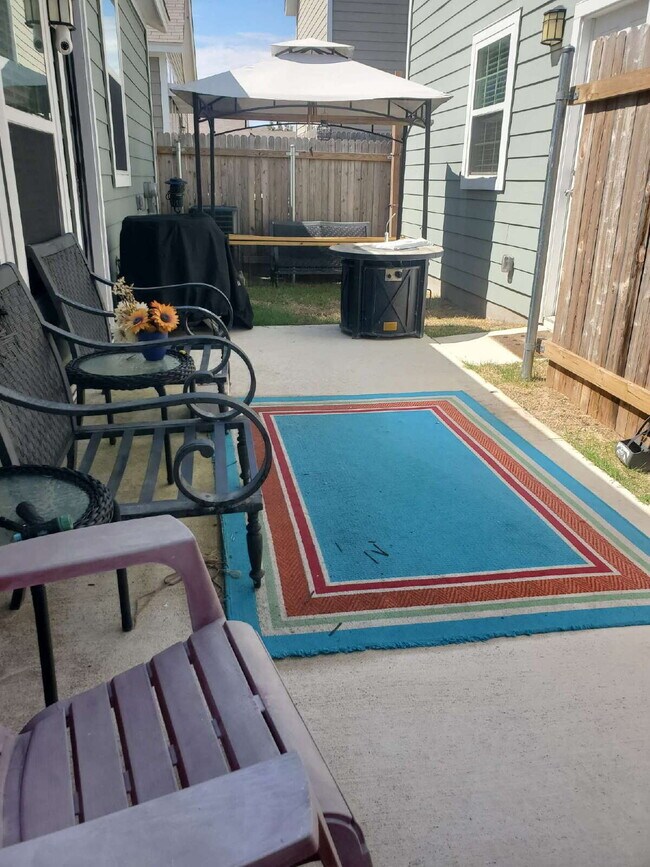 Photo - "Experience Comfort and Convenience in This 3-Bed, 2-Bath Kyle Home with 1620 Sq Ft of Living Spa...