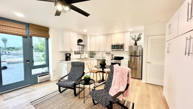 Photo - Beautiful Newer Remodeled Studio Unit in H...