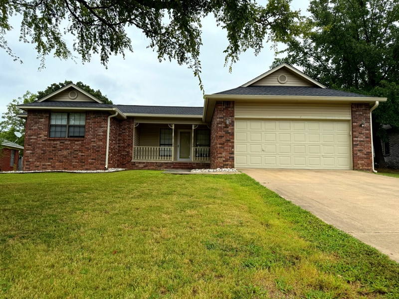 Photo - 305 Preston Dr House