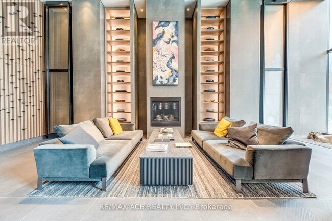 Photo - 55 Charles St E Unité 2606