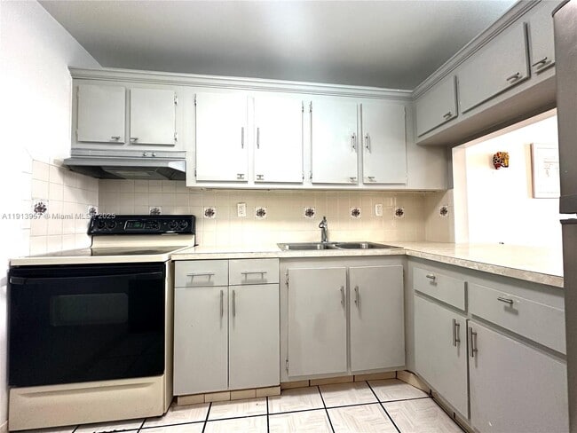 Photo - 1665 Bay Rd Unit 316