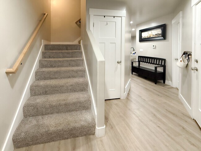 Photo - 616 E 625 S