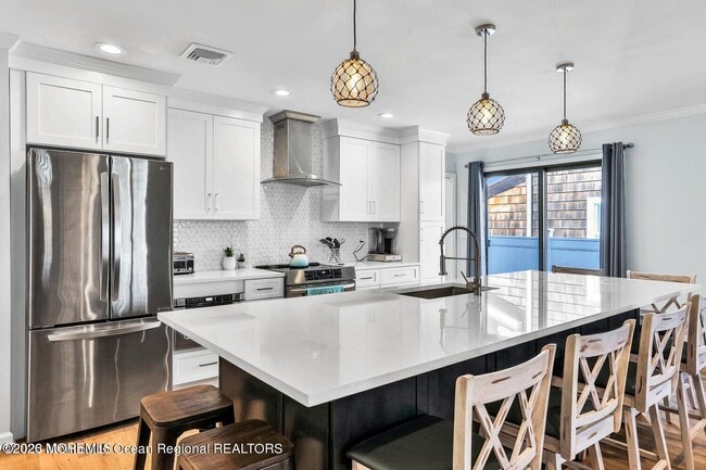 Photo - 1813 Bradley Terrace