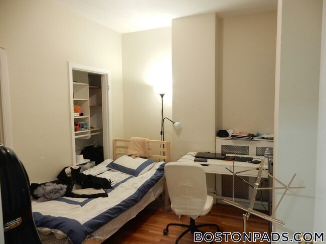 Photo - 45 Westland Ave Unidad 8